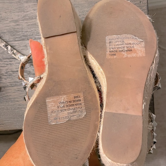 Rockstud Steve Madden snake silver studded espadrilles  6.5. Gently worn EUC HOT - Picture 4 of 4